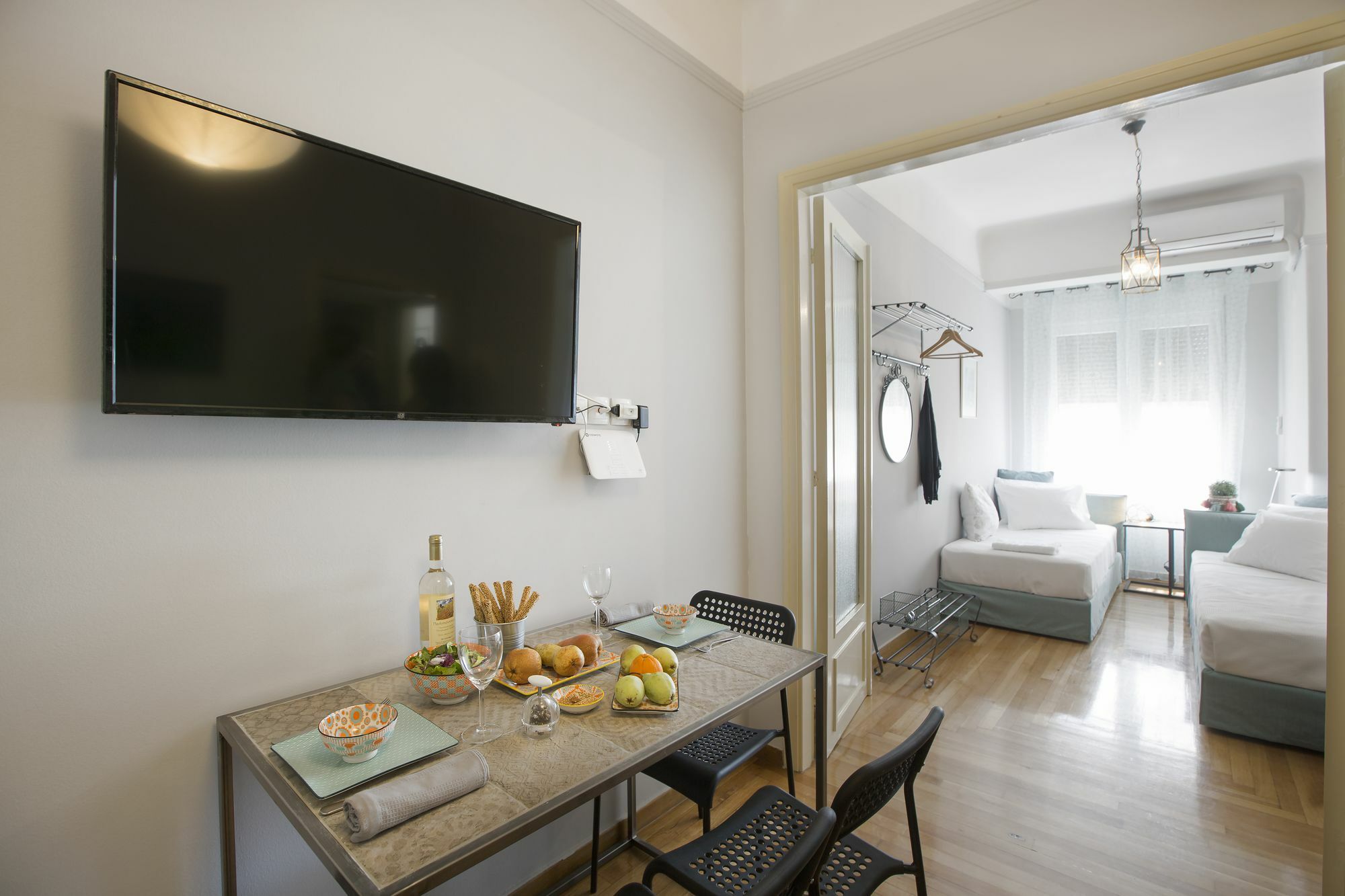 Attractive Flat Near The Acropolis Museum & Metro Station By Athenian Homes ภายนอก รูปภาพ